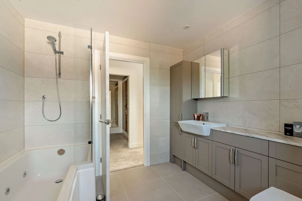 Reading Road, Rotherwick, RG27, photo 15