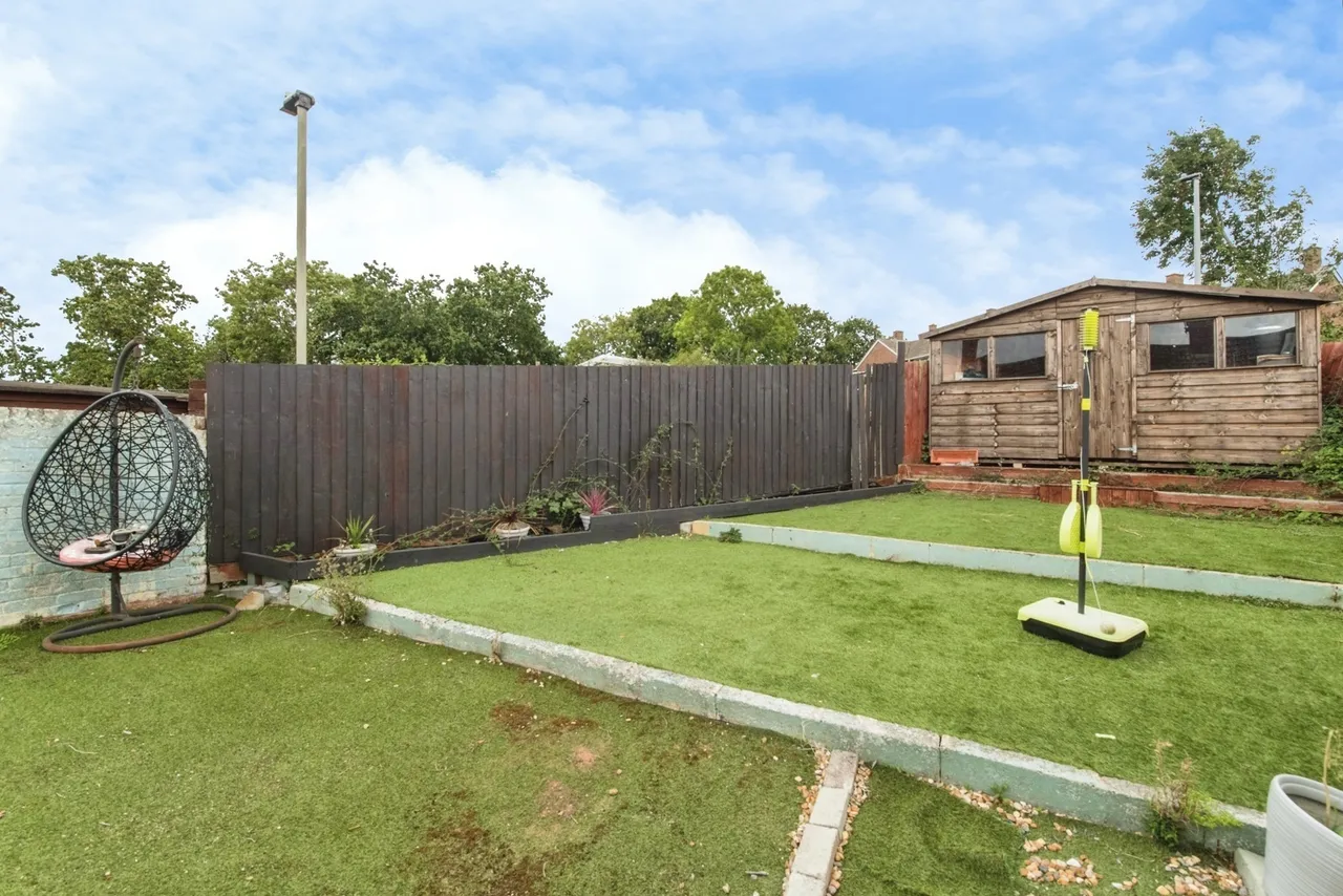 Elaine Close, Exeter, EX4, photo 12