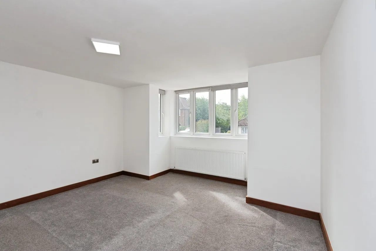 York Road, Camberley, GU15, photo 5