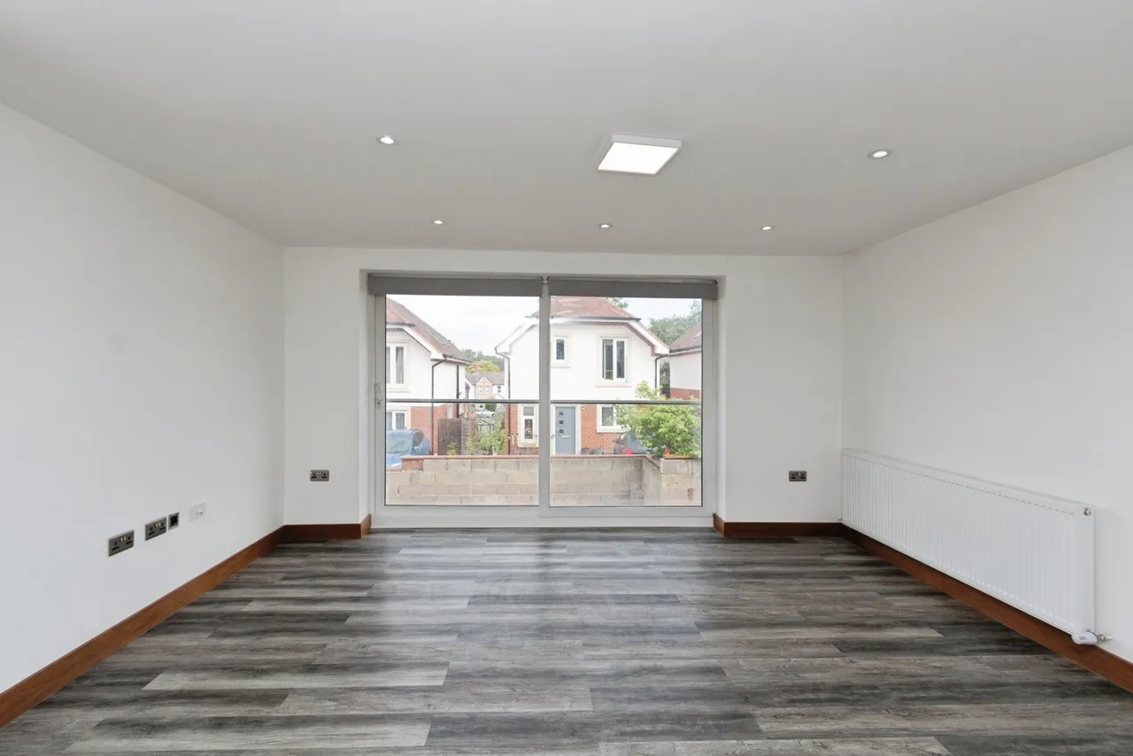 York Road, Camberley, GU15, photo 2