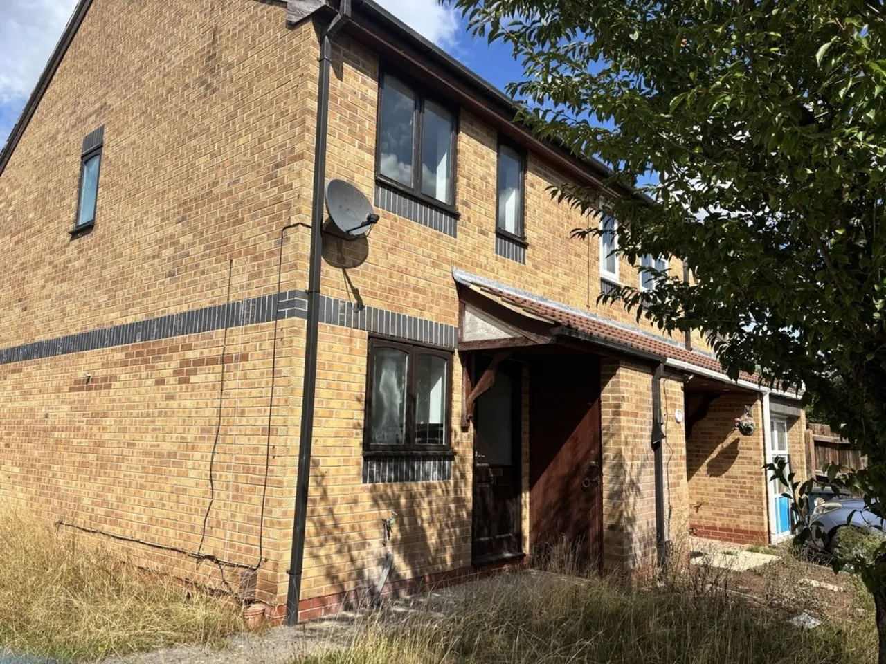 2 bed house to rent — Lakeland Avenue, Hucknall