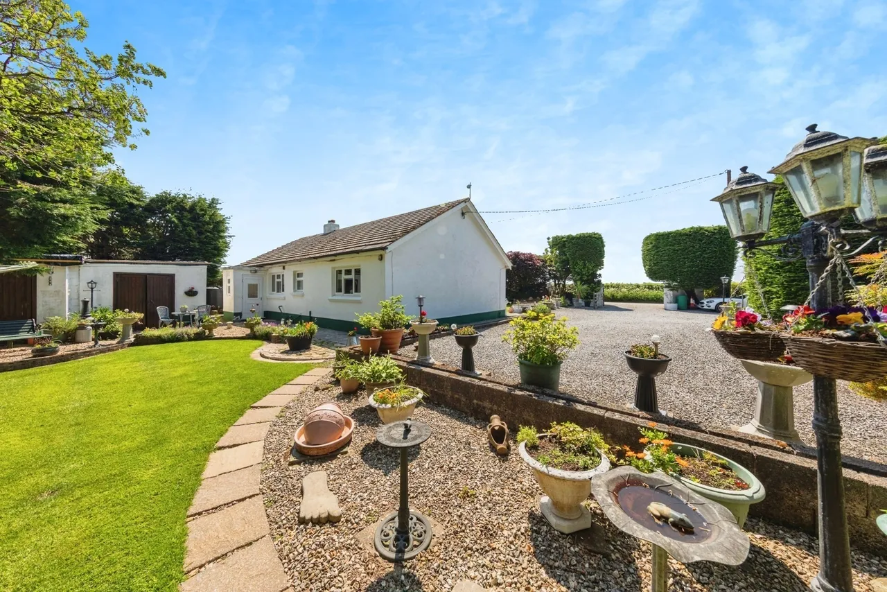 3 bed house for sale, Pendine, Carmarthen, SA33