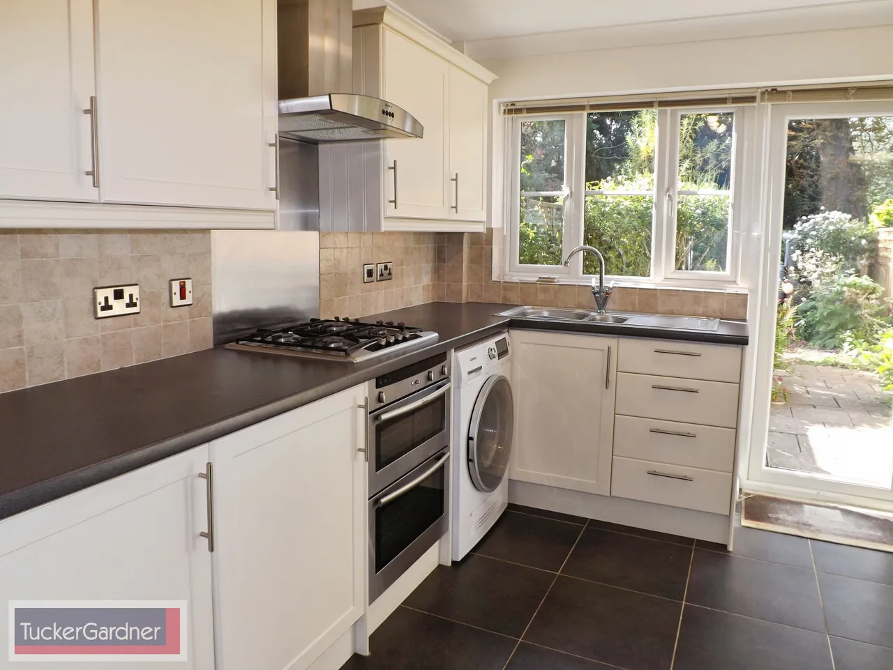 Kingfisher Close, Sawston, CB22, photo 3