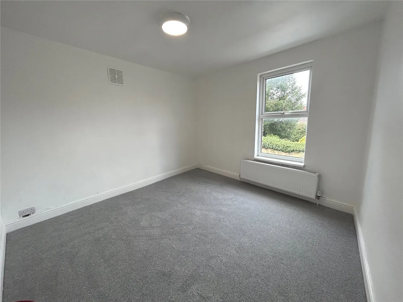 Dewsbury Road, Ossett, West Yorkshire, WF5, photo 6