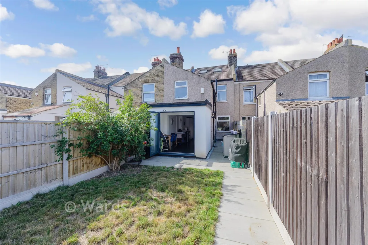 Bartlett Road, Gravesend, DA11, photo 11