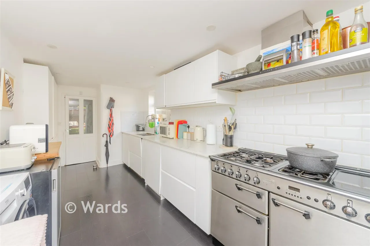 Bartlett Road, Gravesend, DA11, photo 3