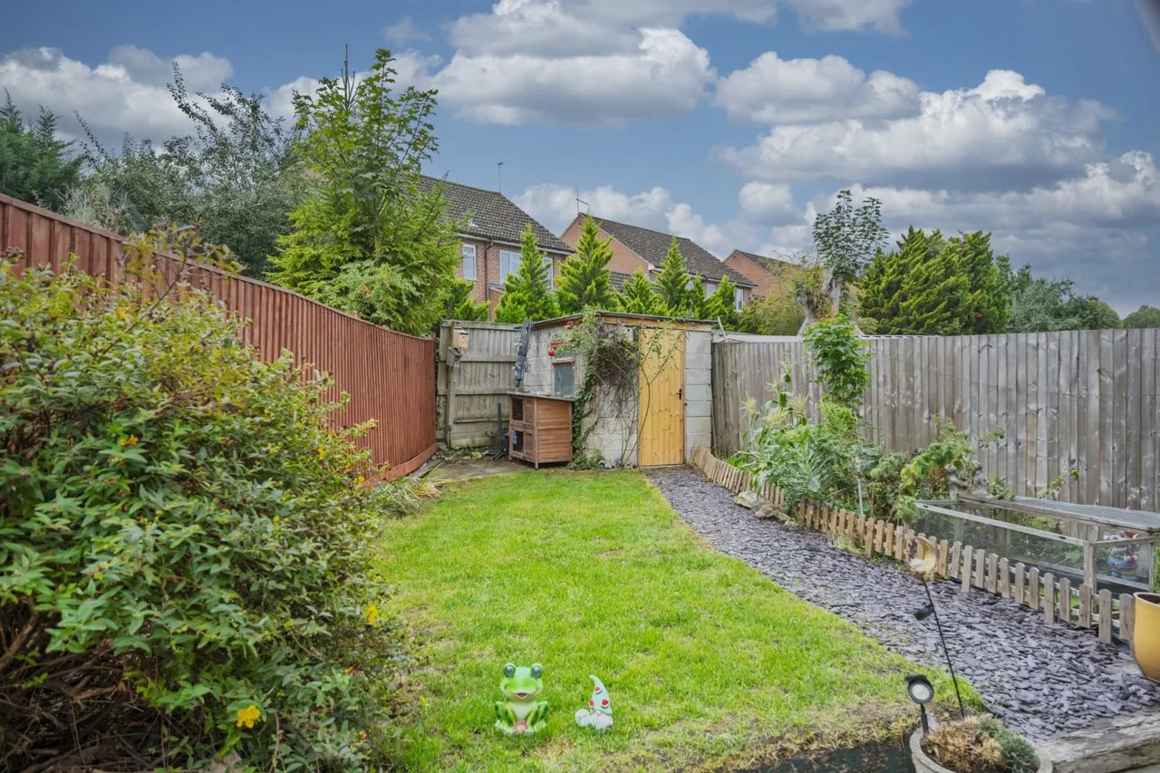 Sunningdale Road, Swindon, SN25, photo 28