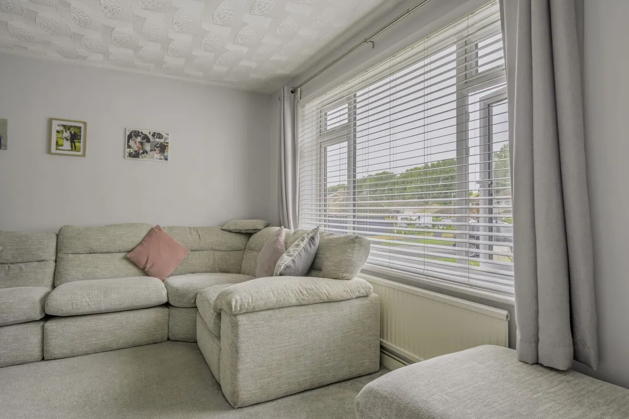Sunningdale Road, Swindon, SN25, photo 6