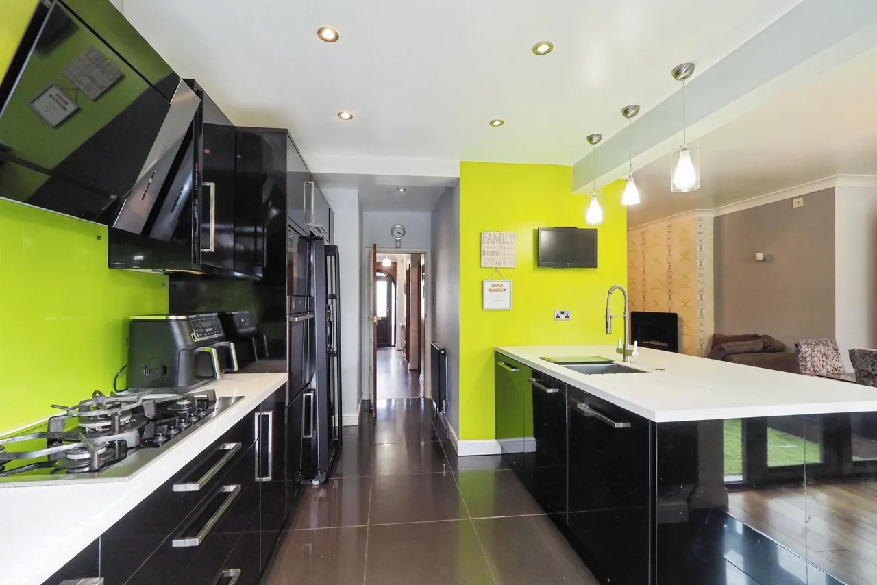 Woodland Avenue, Derby, DE72, photo 3