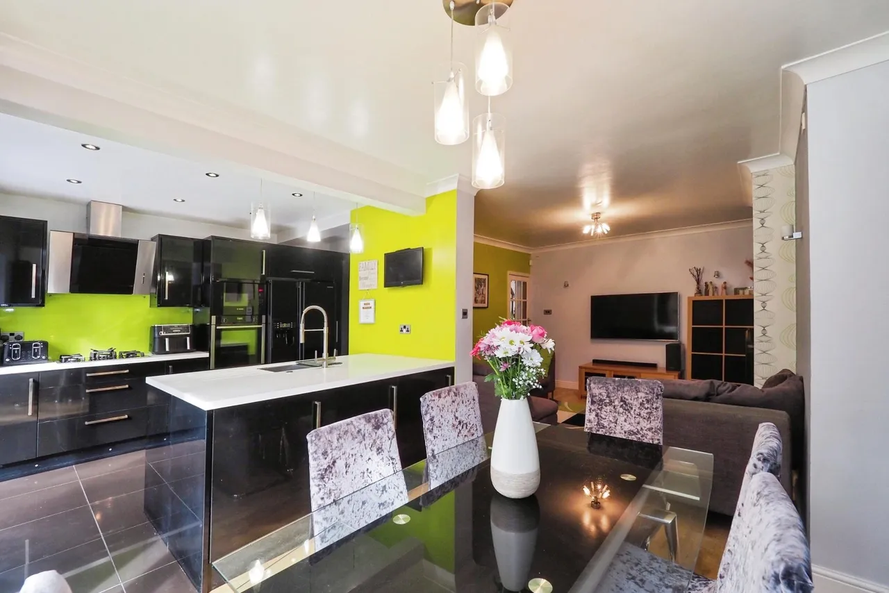 Woodland Avenue, Derby, DE72, photo 2