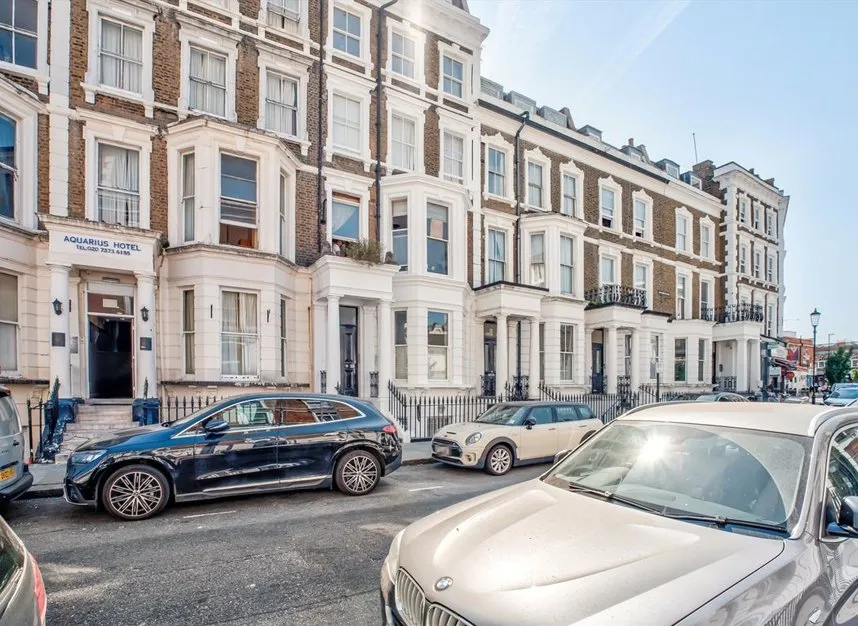 2 bed flat to rent — Hogarth Road, Earls Court, SW5