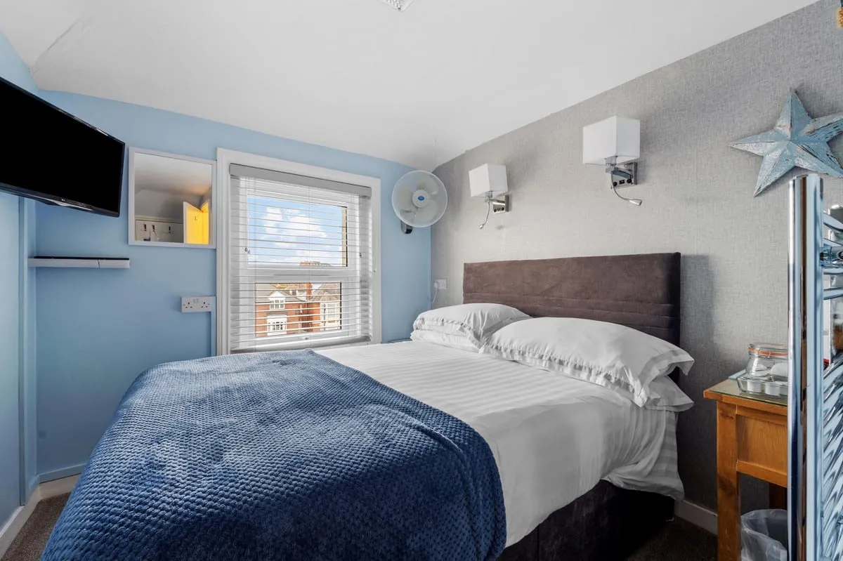 Dorchester Road, Weymouth, DT4, photo 16