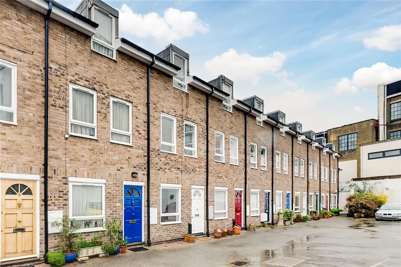 Burdett Mews, Westbourne Gardens Estate, W2, photo 8