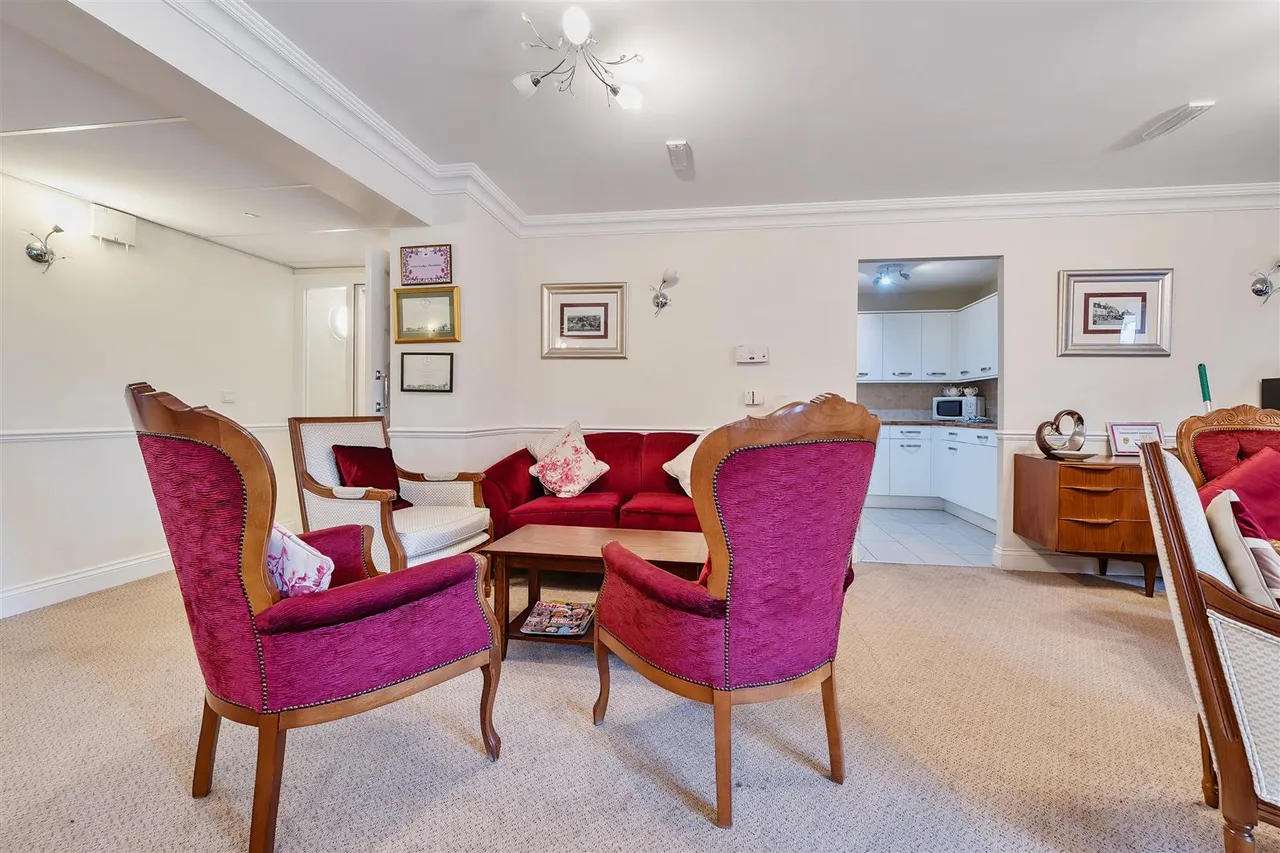 Rock Street, Thornbury, BS35, photo 13