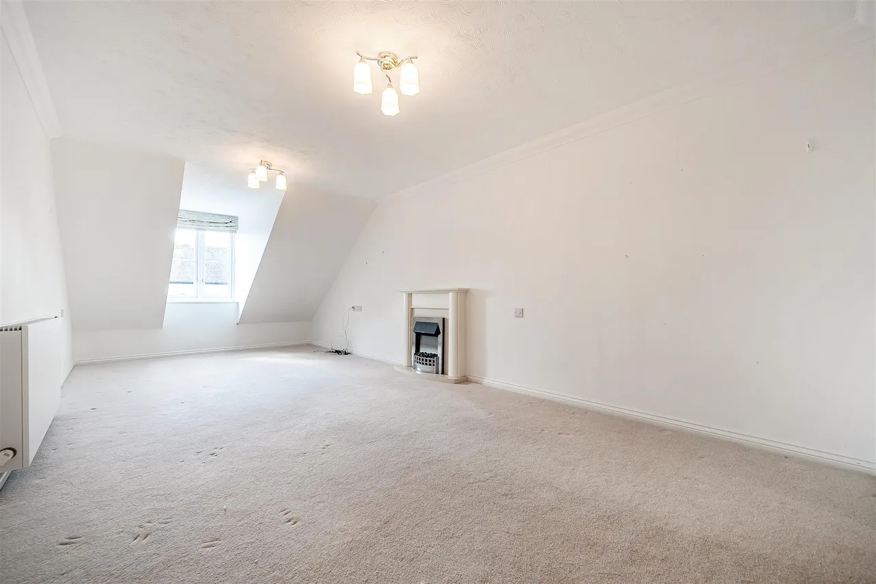 Rock Street, Thornbury, BS35, photo 2