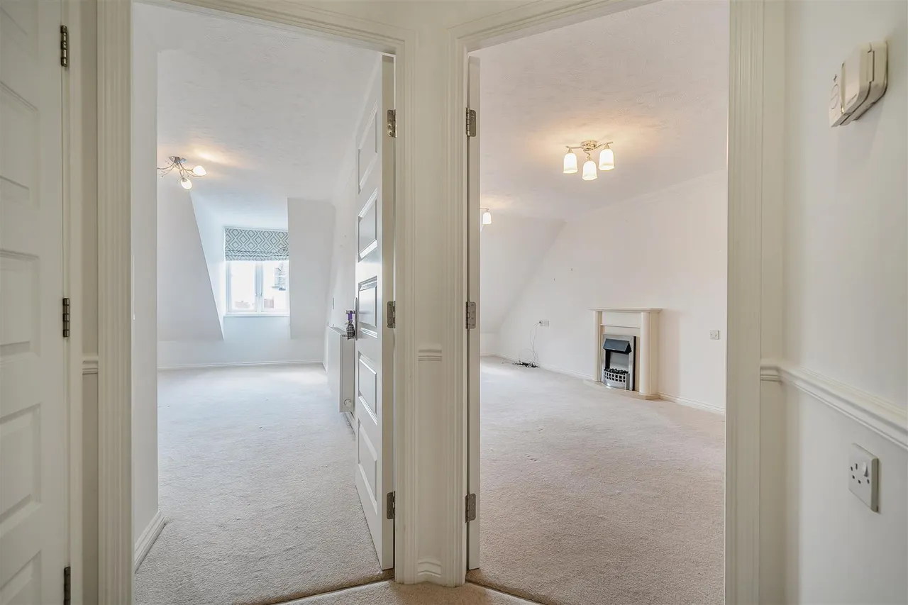 Rock Street, Thornbury, BS35, photo 8