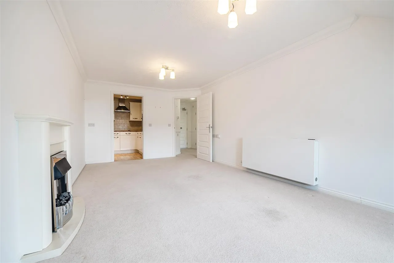 Rock Street, Thornbury, BS35, photo 3