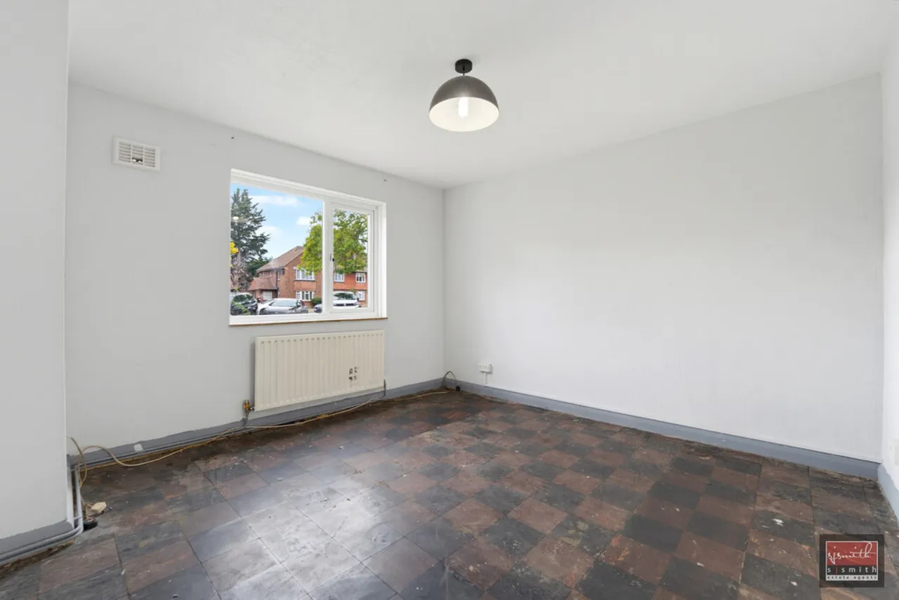 Booth Drive, Staines-upon-Thames, photo 8