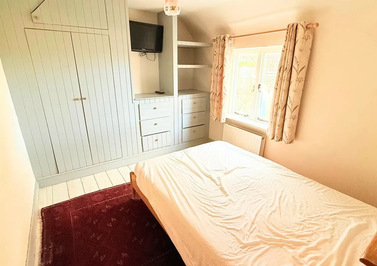 Vallis Road, Frome, Somerset BA11 3EG, photo 9