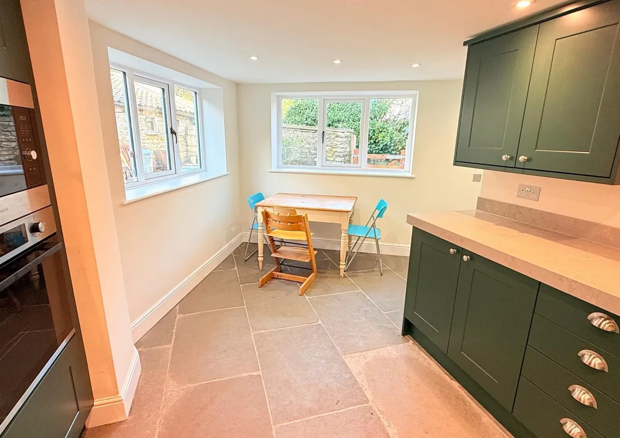 Vallis Road, Frome, Somerset BA11 3EG, photo 6