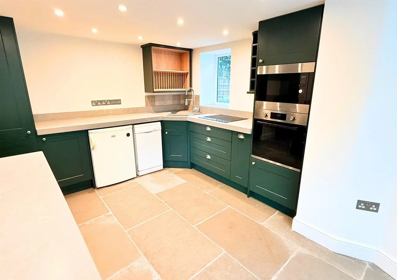 Vallis Road, Frome, Somerset BA11 3EG, photo 5