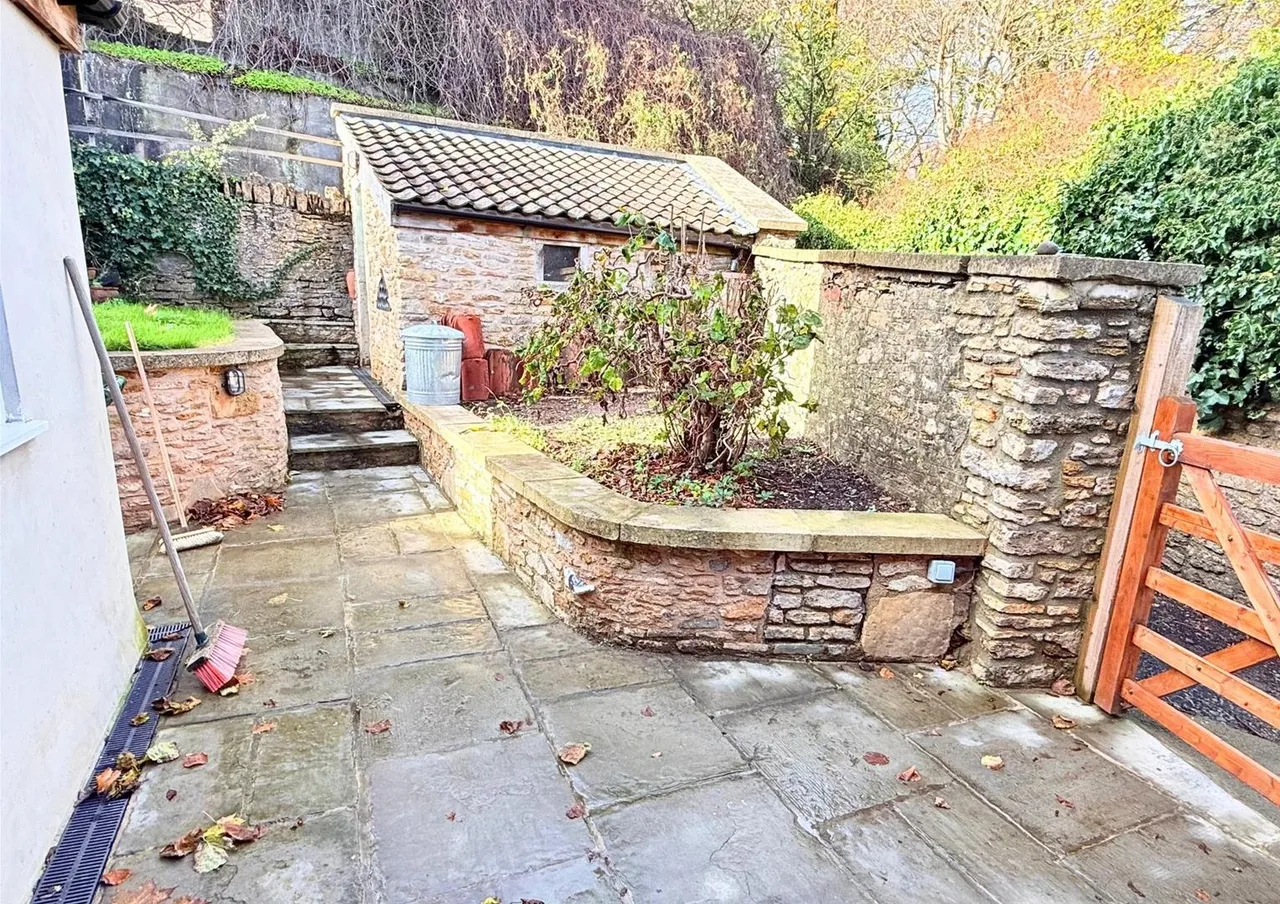 Vallis Road, Frome, Somerset BA11 3EG, photo 17