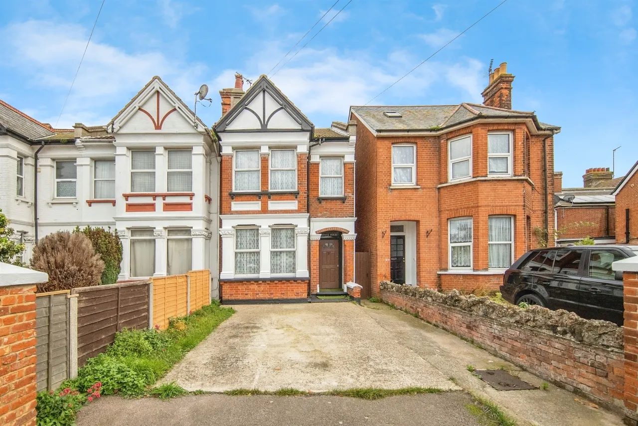 Ellis Road, Clacton-On-Sea, CO15, photo 17