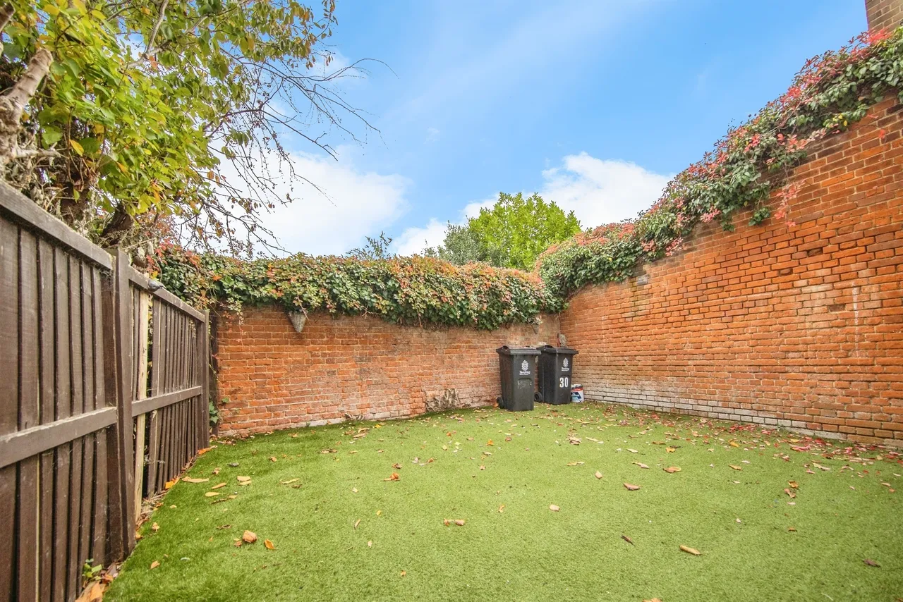 Ellis Road, Clacton-On-Sea, CO15, photo 15