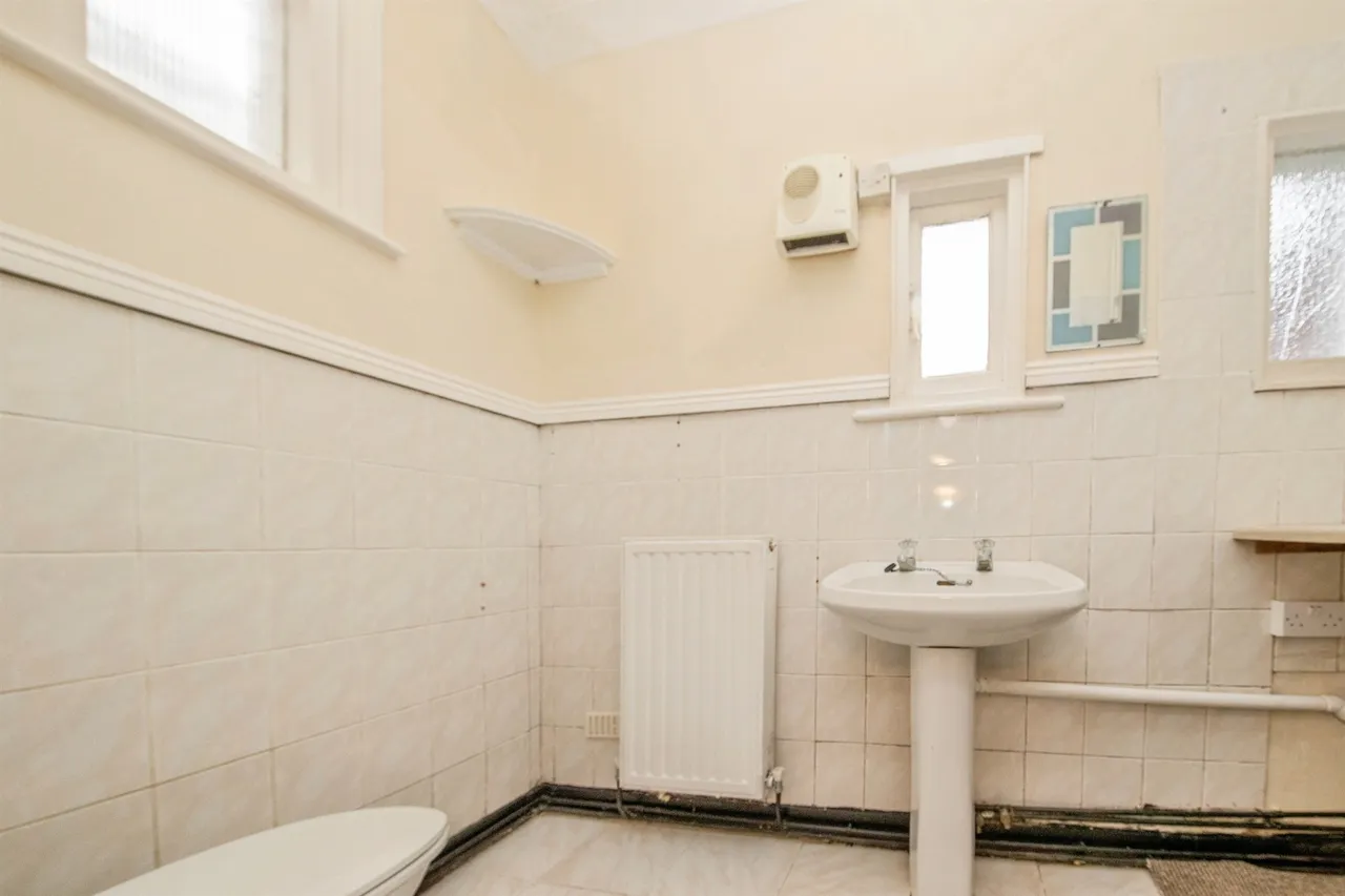 Ellis Road, Clacton-On-Sea, CO15, photo 13