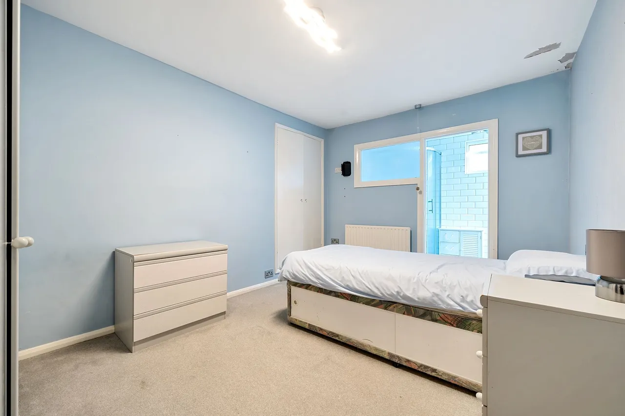 Clayton Road, Selsey, PO20, photo 9