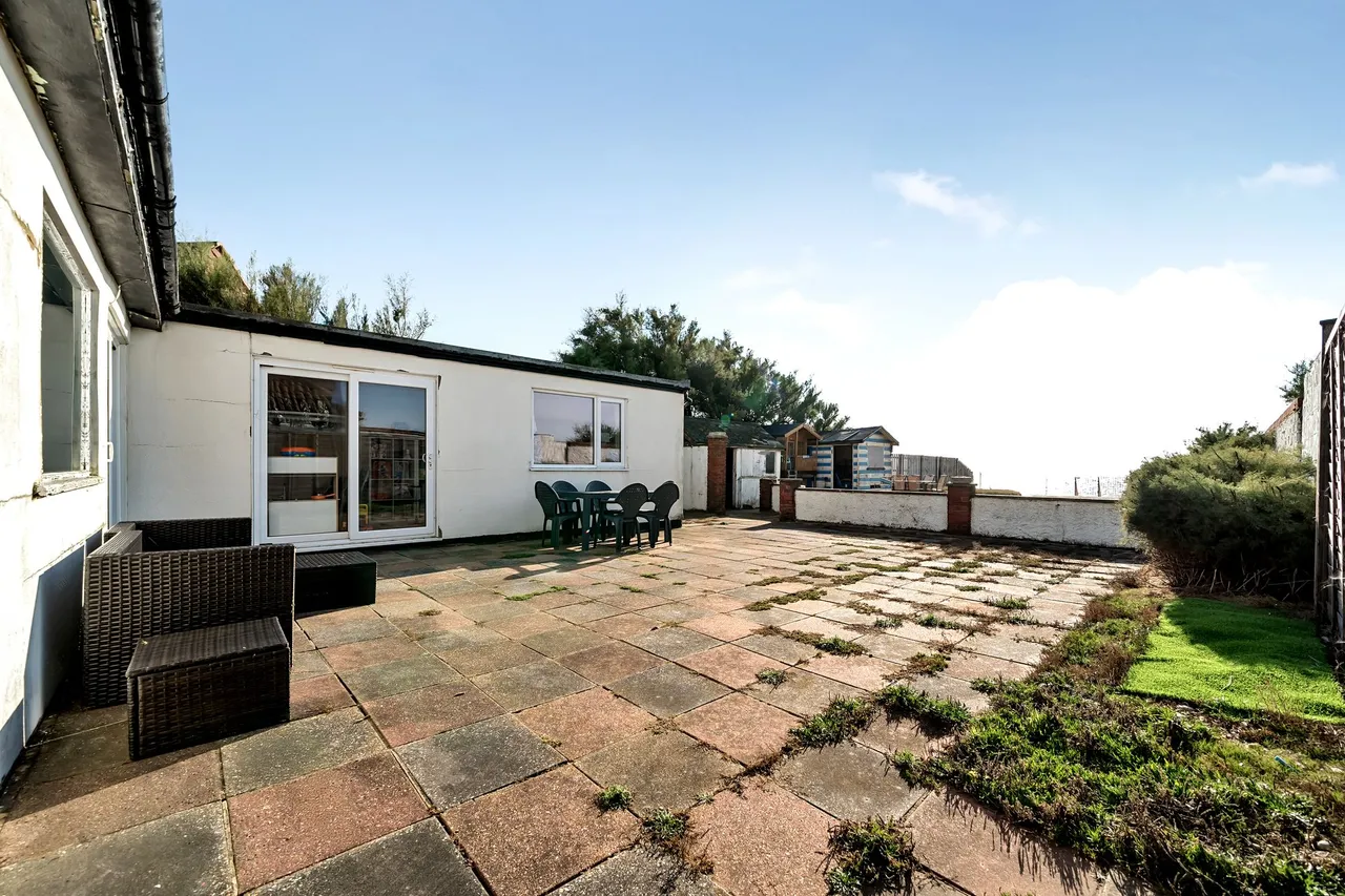 Clayton Road, Selsey, PO20, photo 17