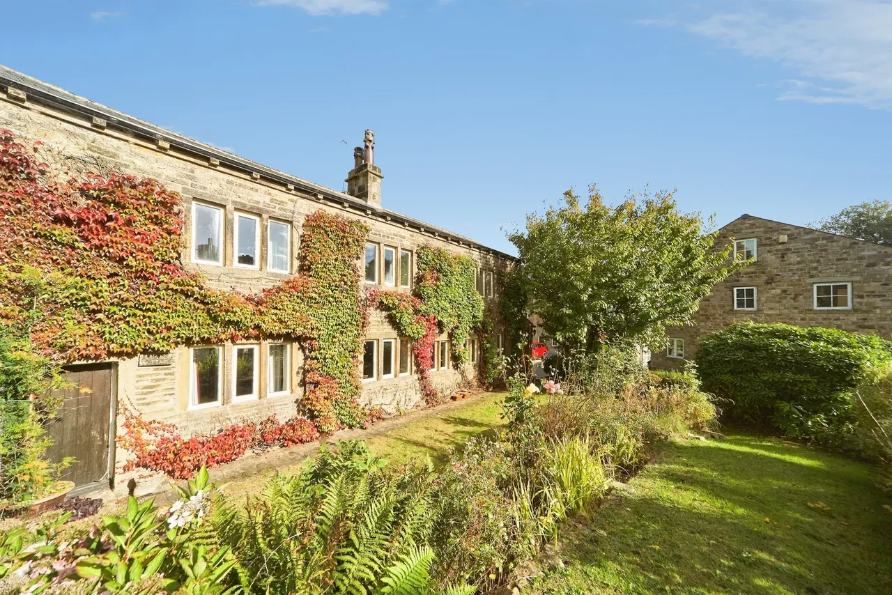 3 bed house for sale, Goose Eye, Oakworth, BD22