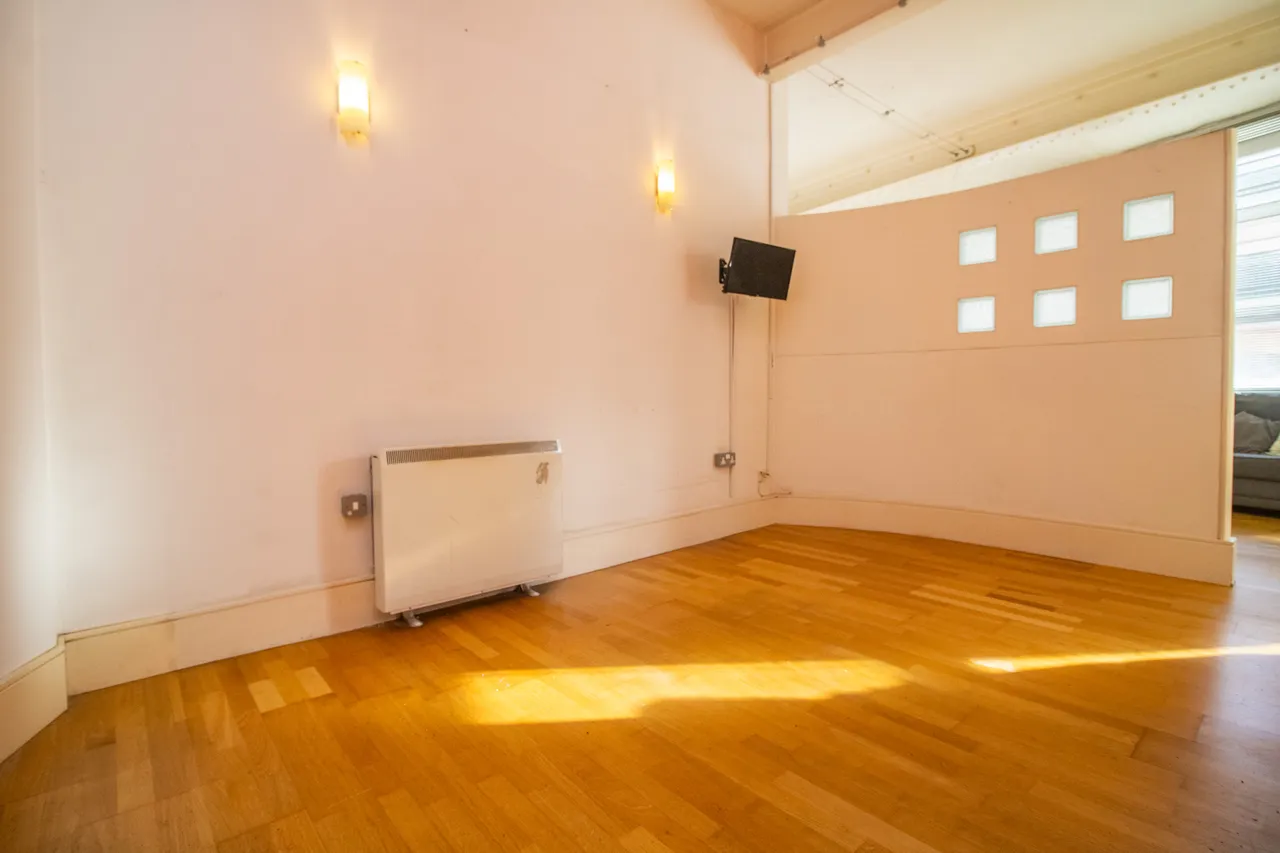 Flat 6, Stibbe Lofts, Leicester, 11 Newarke Street, LE1 5SN, photo 9