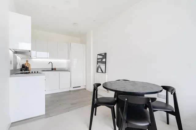 Fullbrook Drive, Basingstoke, RG21, photo 6