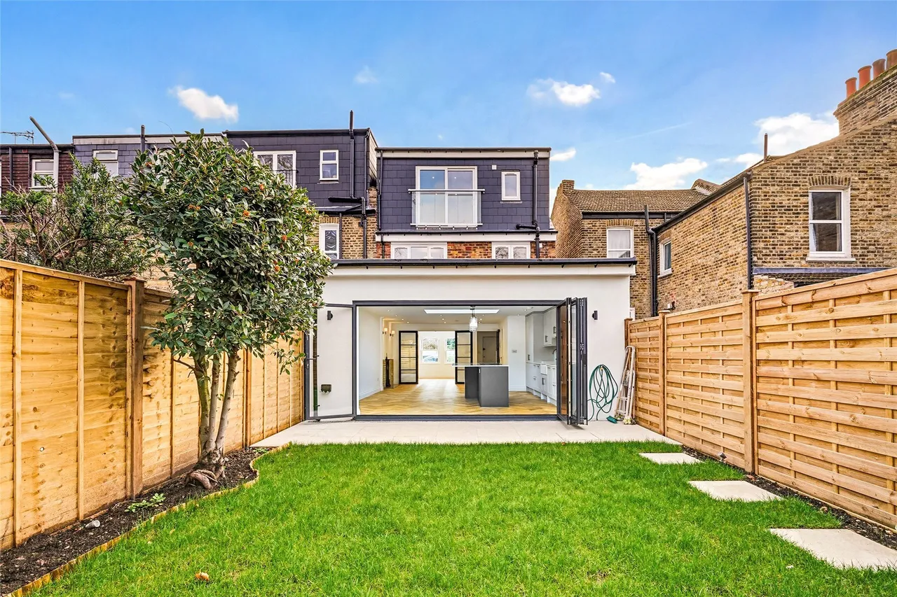 Cecil Road, London, SW19, photo 16