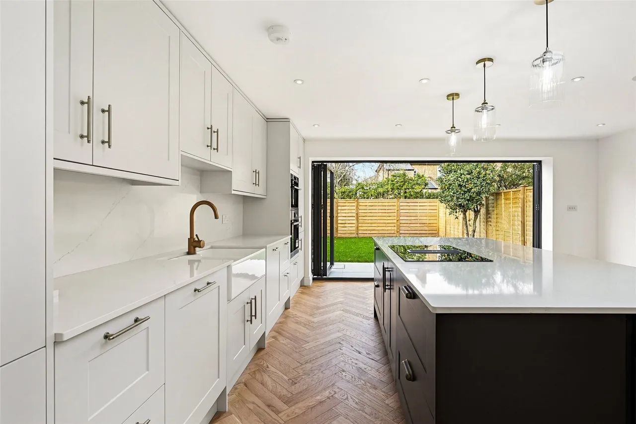 Cecil Road, London, SW19, photo 15