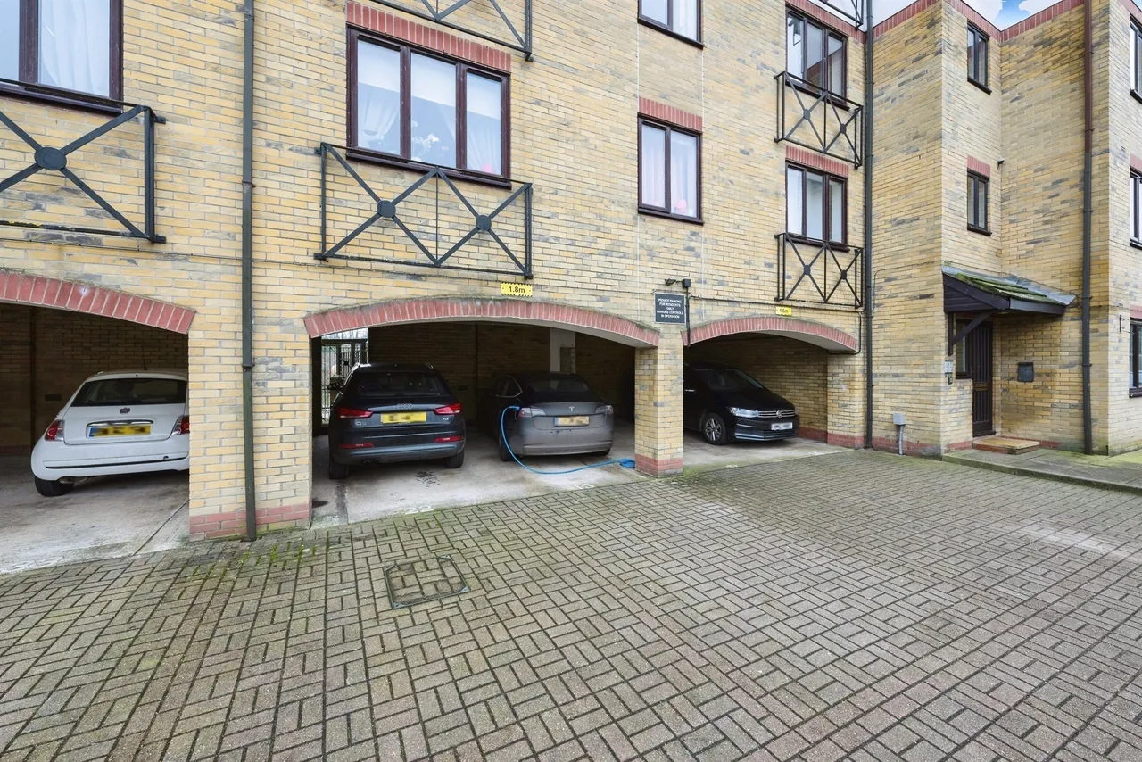 Viersen Platz, Peterborough, PE1, photo 14