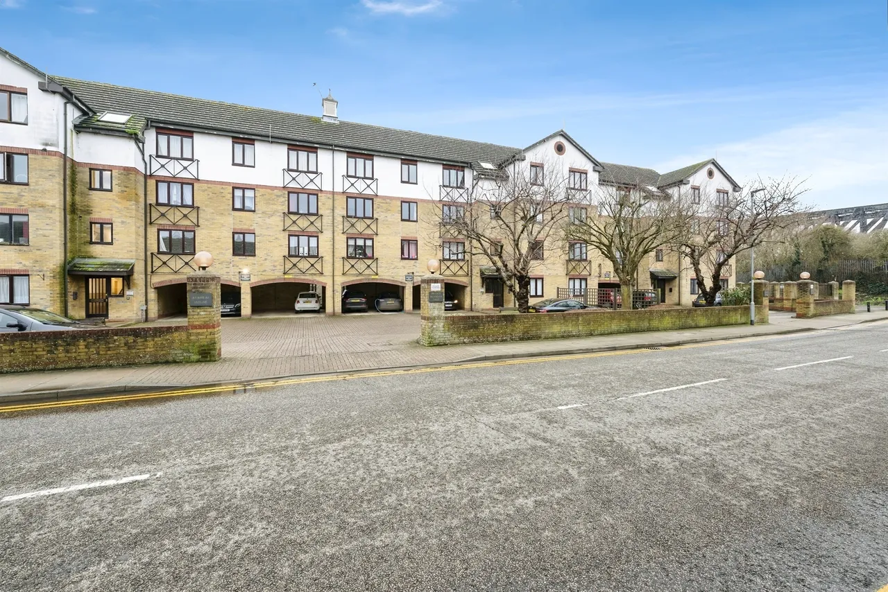 2 bed flat for sale, Viersen Platz, Peterborough, PE1