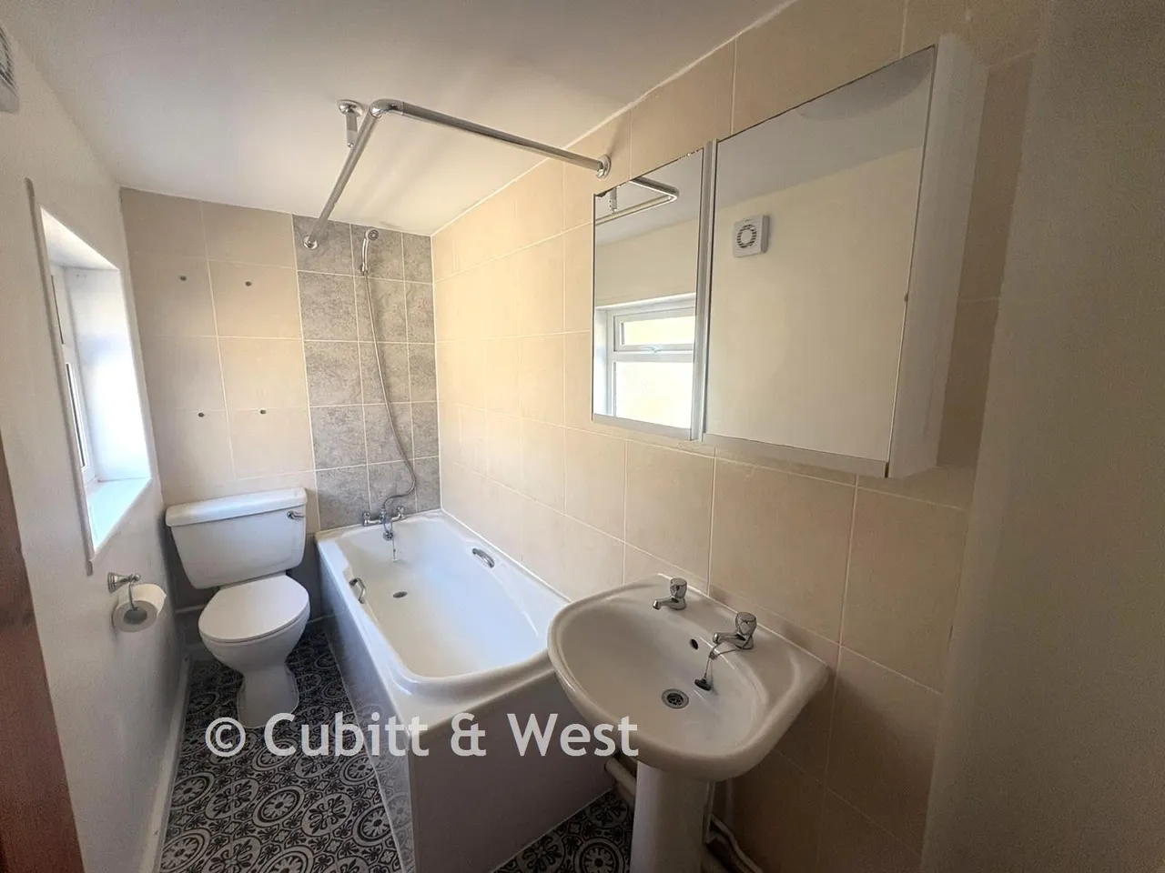Trevor Road, Southsea, PO4, photo 13