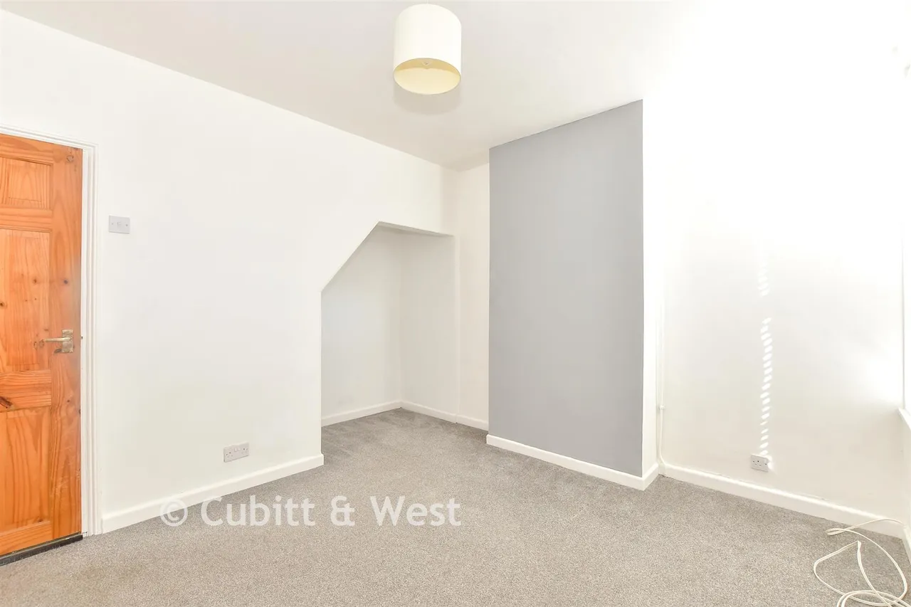Trevor Road, Southsea, PO4, photo 6