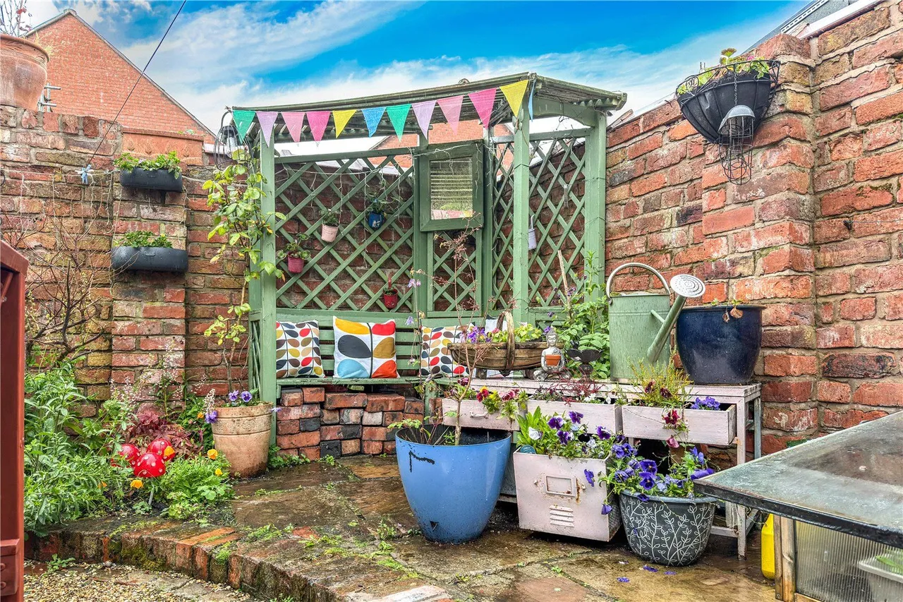 Medlock Road, Woodhouses, M35, photo 18