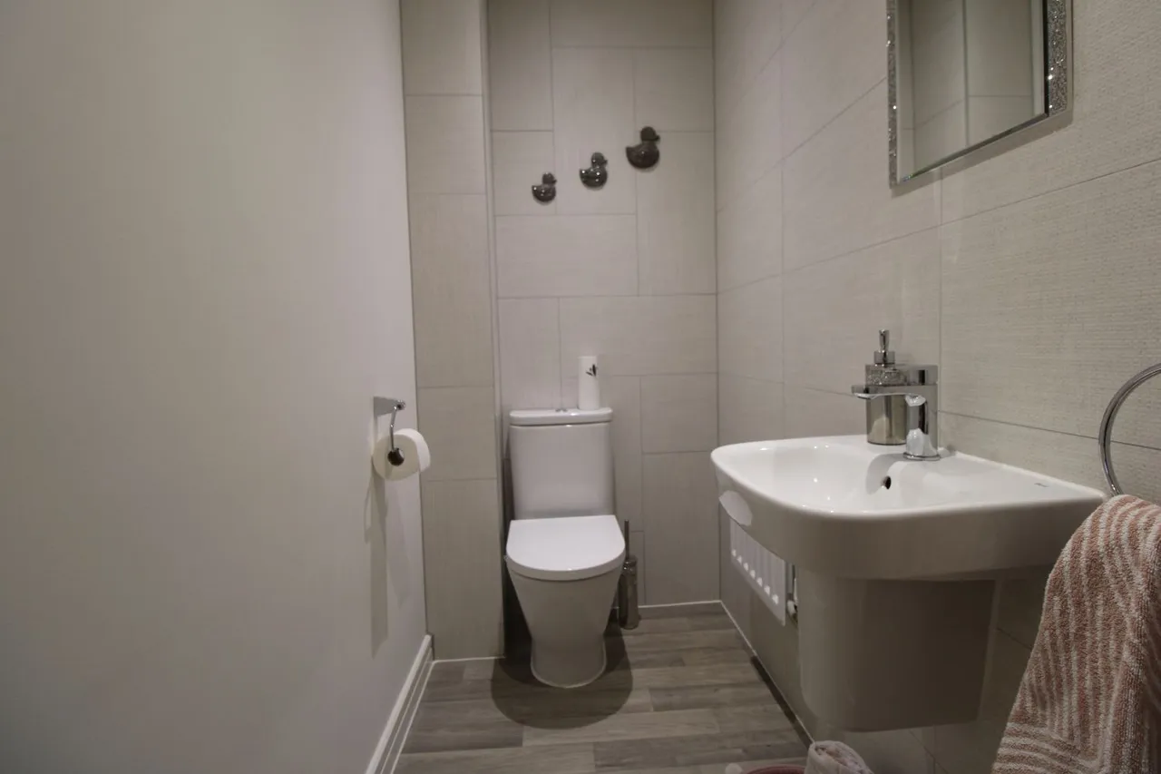 Westfield Avenue, Earl Shilton, LE9, photo 6