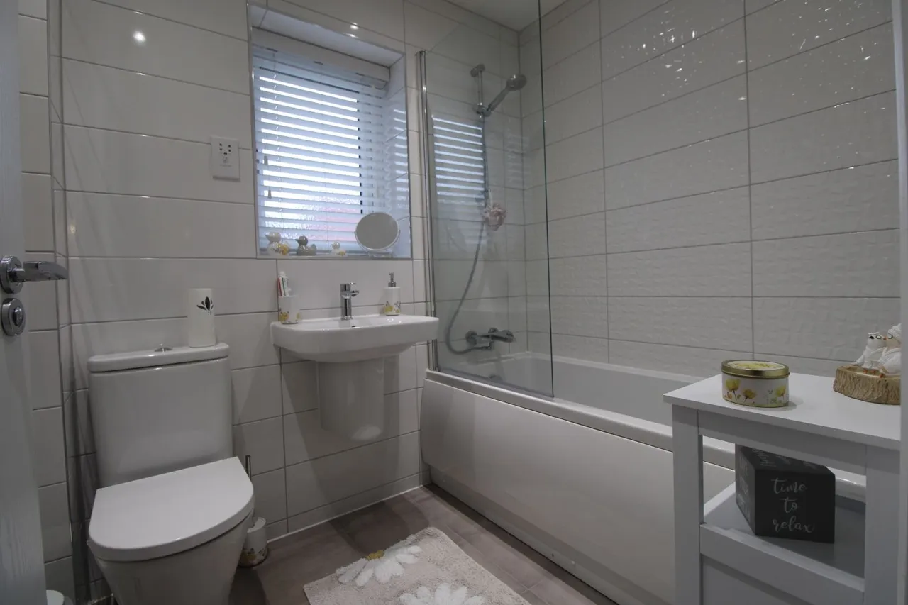 Westfield Avenue, Earl Shilton, LE9, photo 12