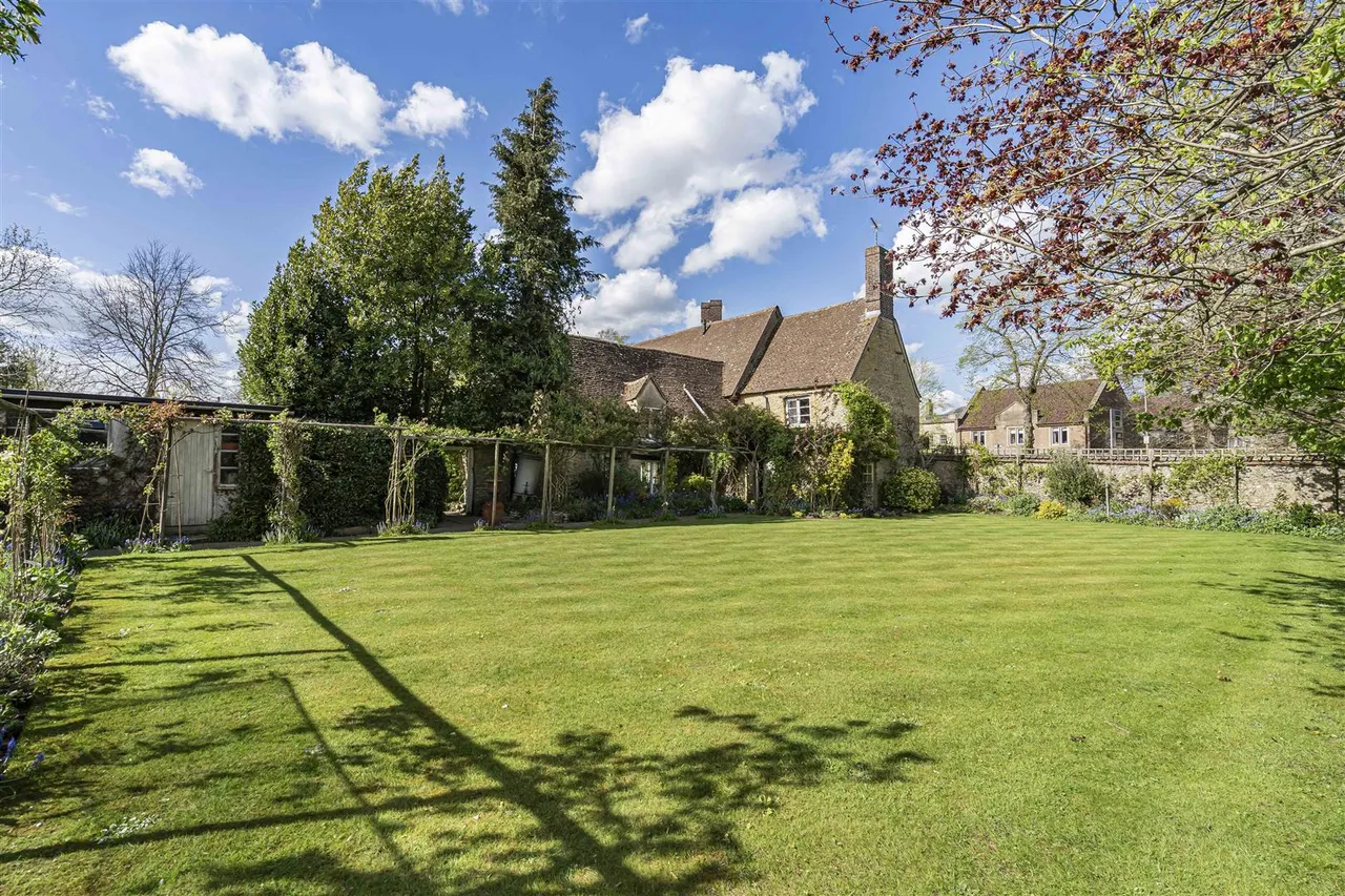 Kings End, Bicester, photo 4