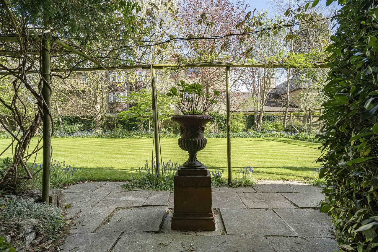 Kings End, Bicester, photo 21