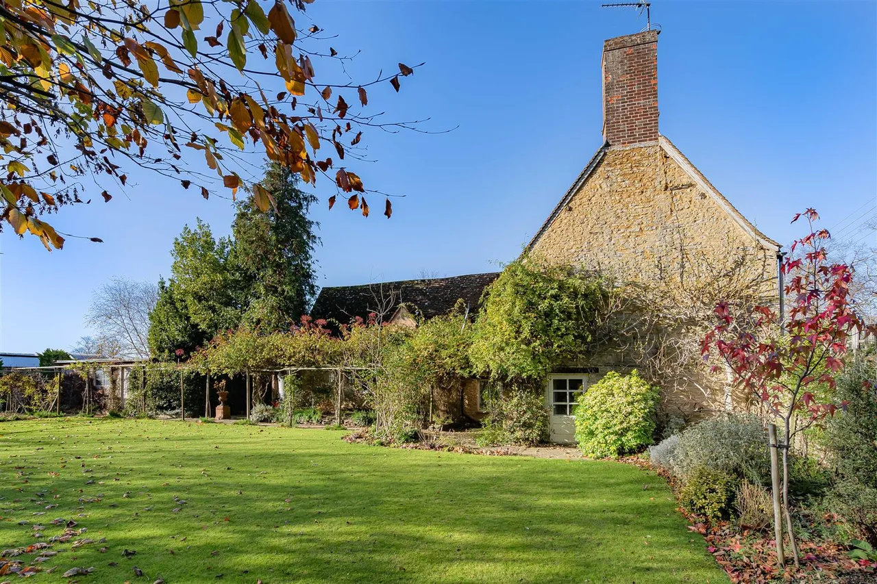 Kings End, Bicester, photo 13