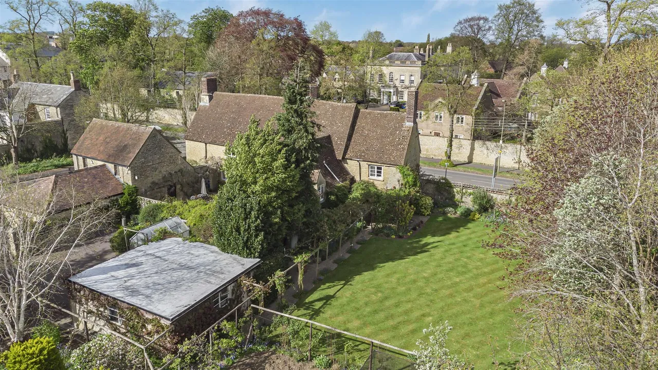 Kings End, Bicester, photo 14