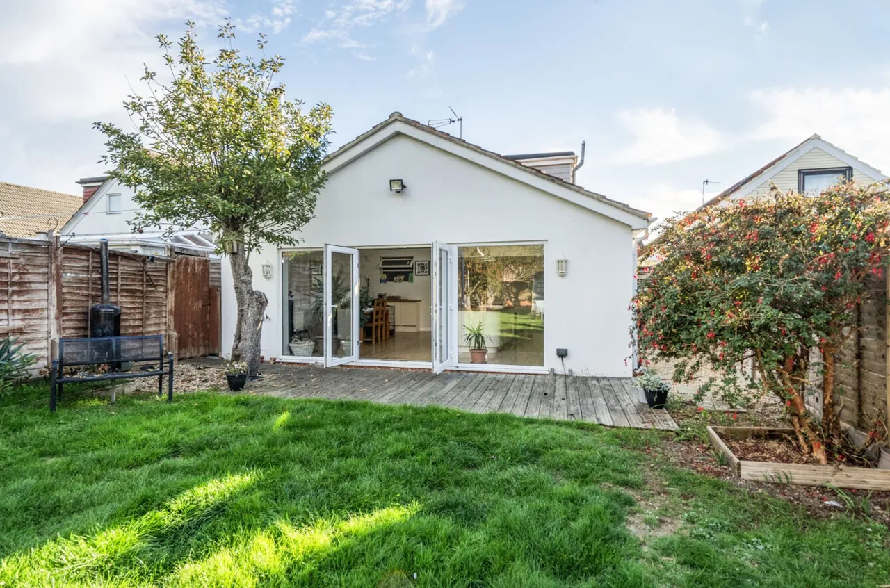 Rose Green Road, Rose Green, PO21, photo 25