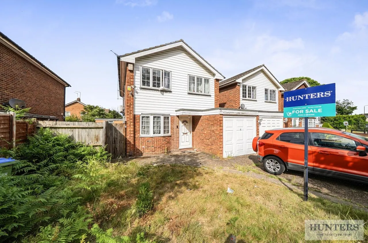 4 bed house for sale — Carlton Road, Erith