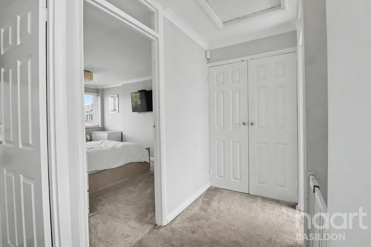 Bromfords Drive, Wickford, SS12, photo 9